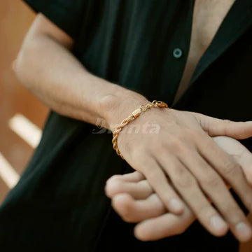 Sigma Rope Chain Bracelet in Gold Plated