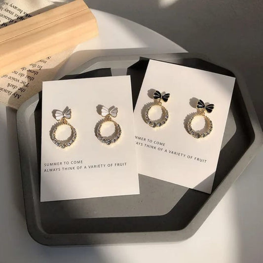 Sigma Minimal Bow Crystal Earrings