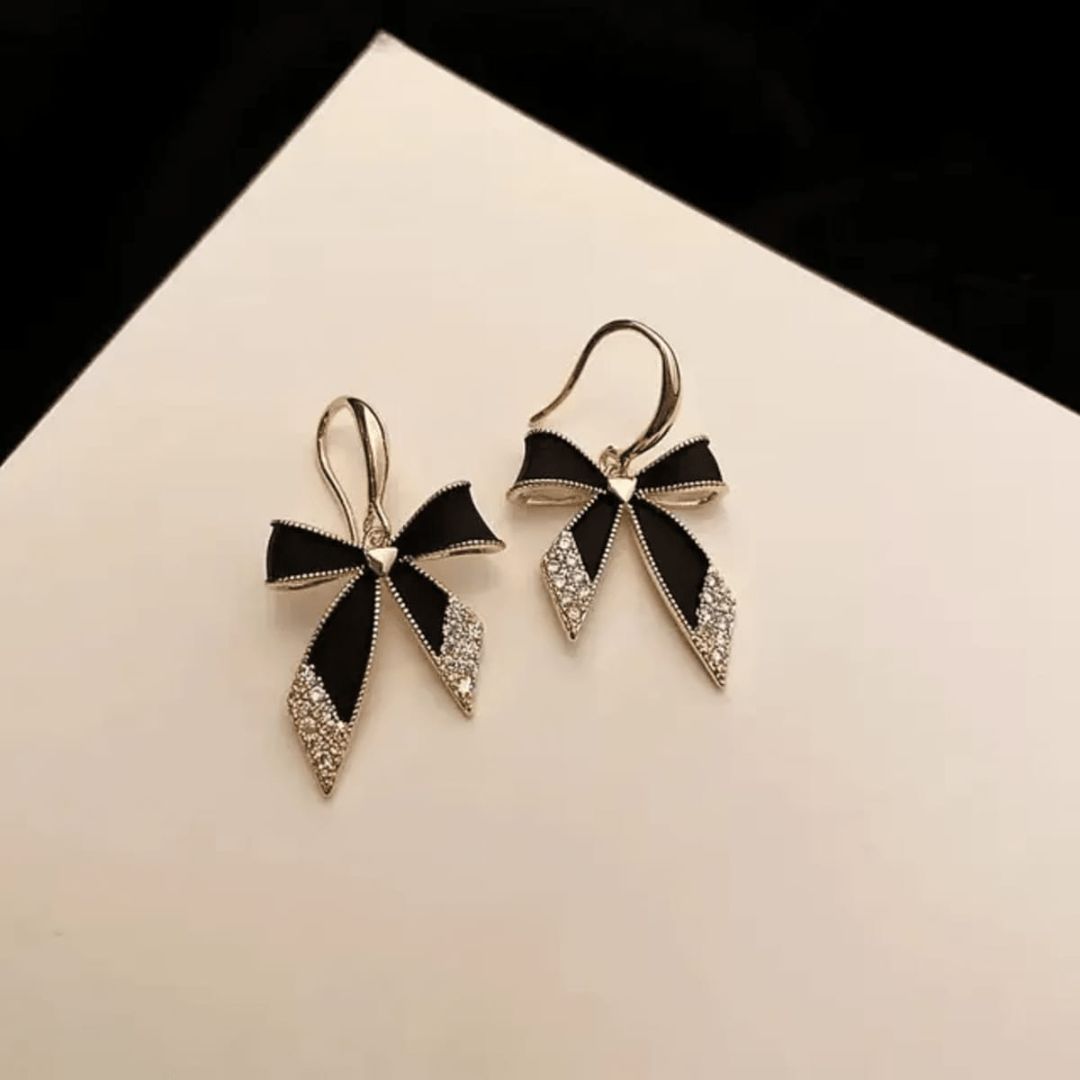 Sigma Korean Crystal Black earring