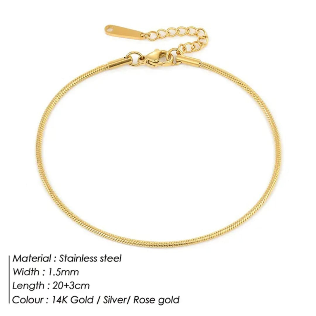 Sigma Minimal flat chain bracelet for women